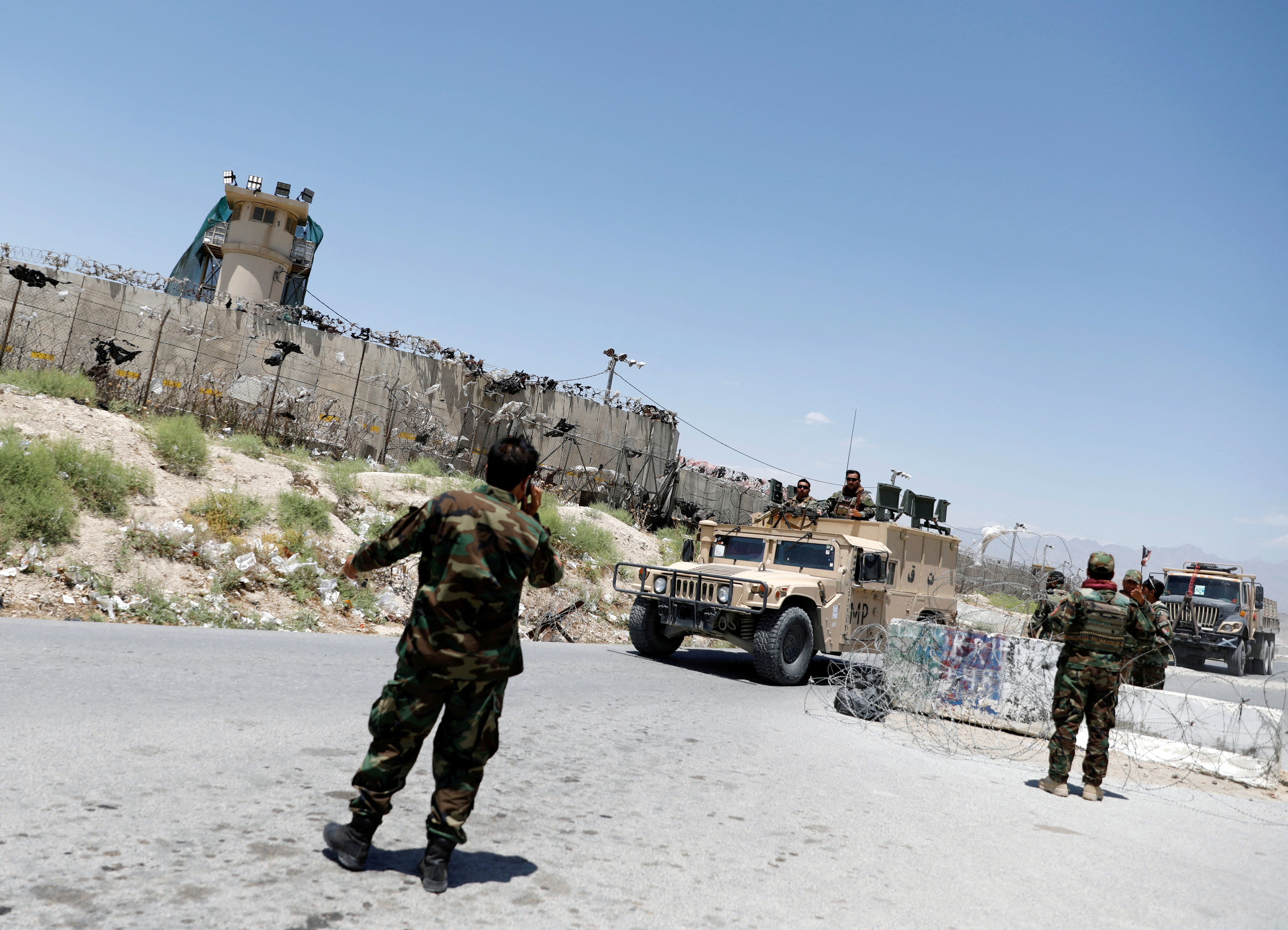 Trump warns Afghanistan of consequences if Bagram Air Base not returned to US